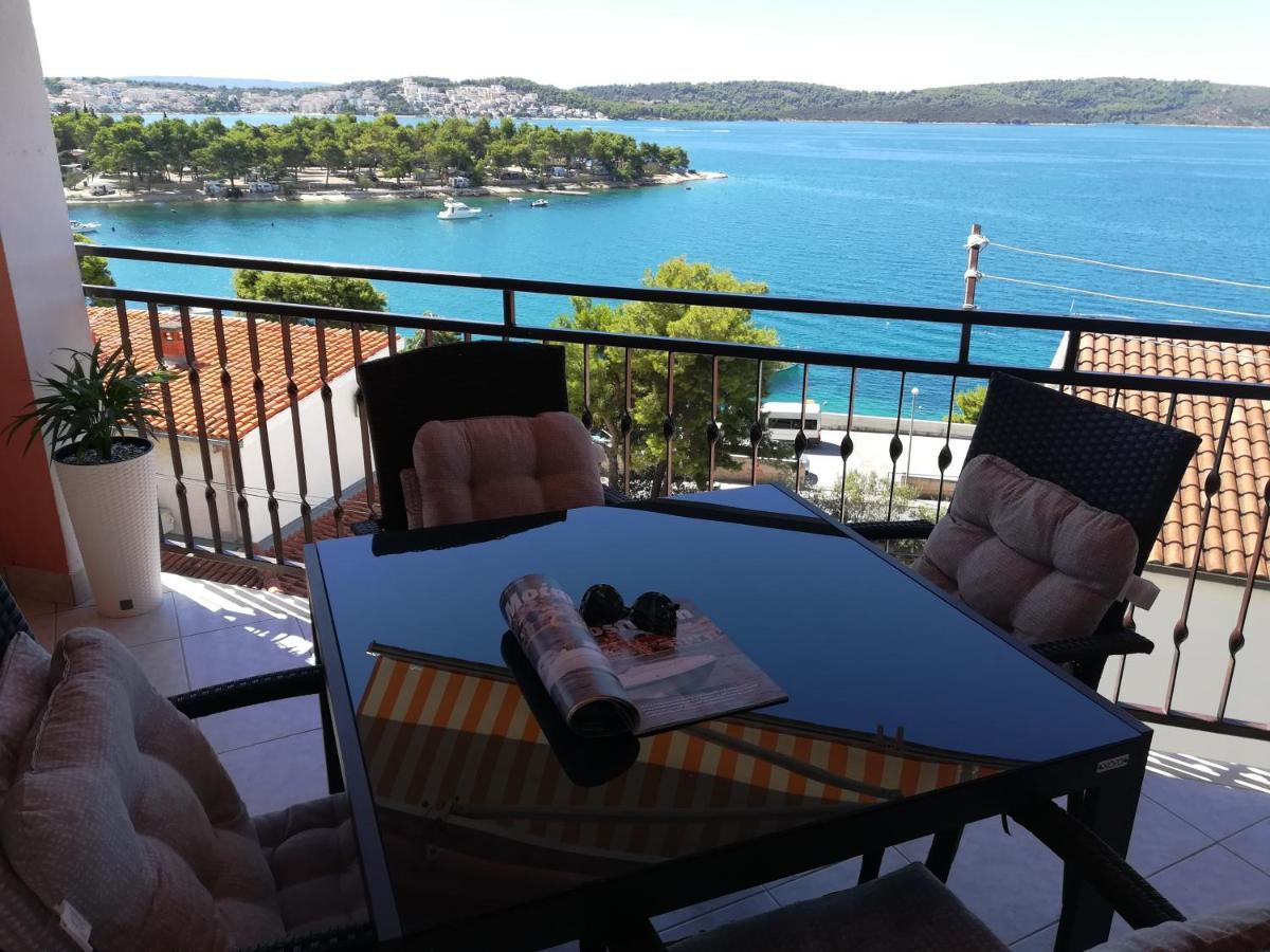 Apartment Kristina Trogir Bagian luar foto