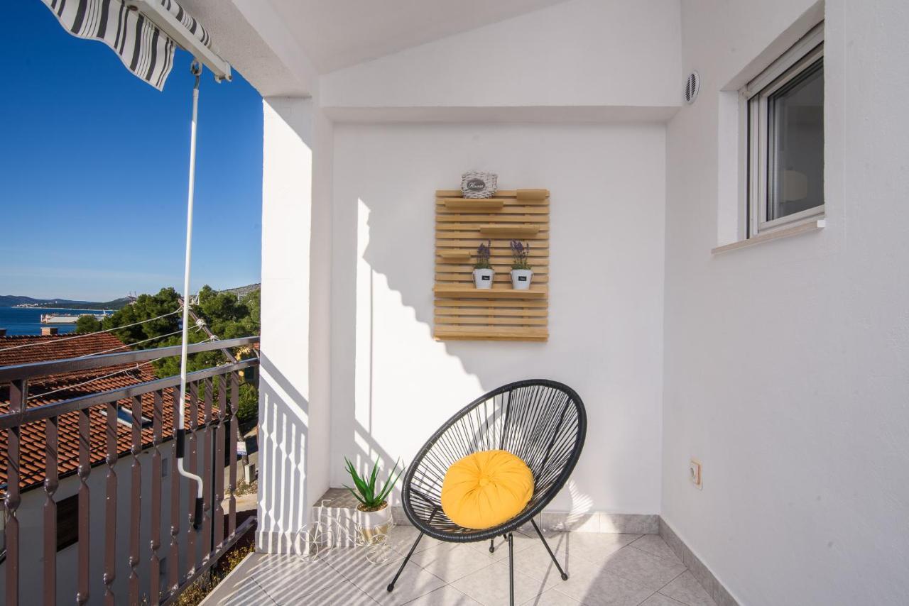 Apartment Kristina Trogir Bagian luar foto