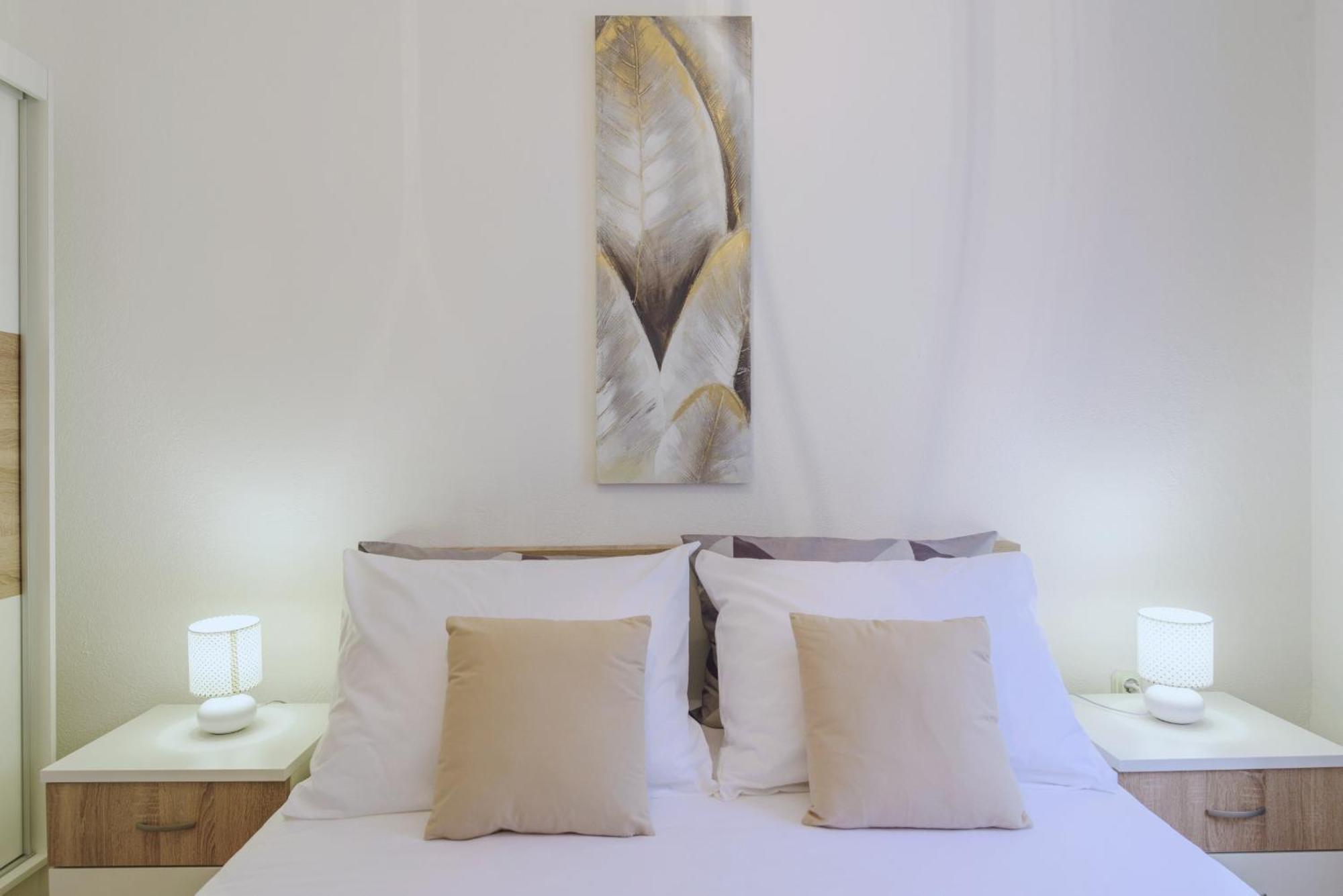 Apartment Kristina Trogir Bagian luar foto